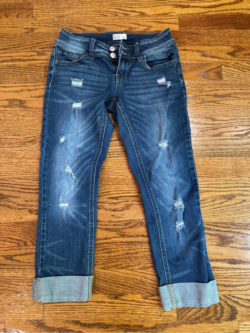 So Distressed Jeans size 3 juniors